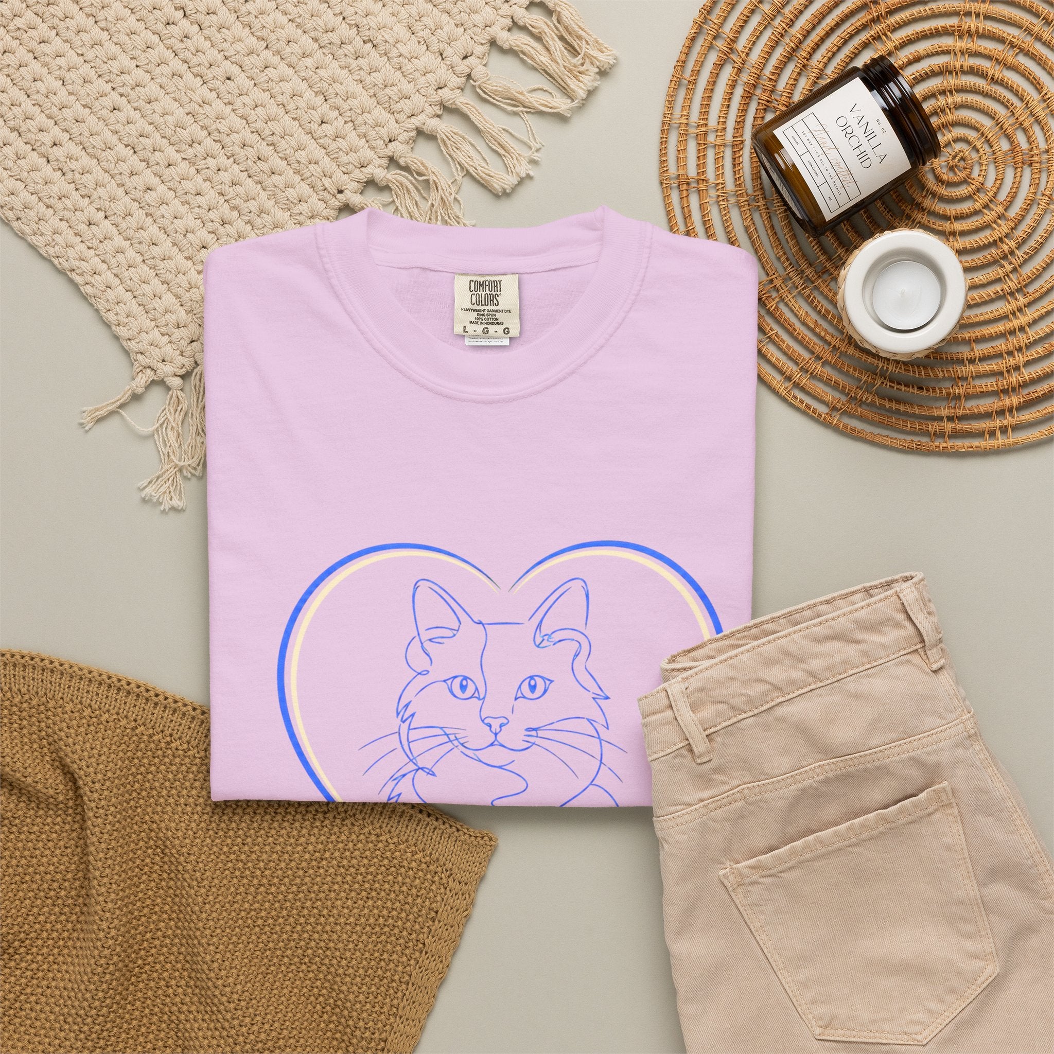 Best Friend Legs Cat T-Shirt — Cute Cat Heart Graphic Tee for Cat Lovers