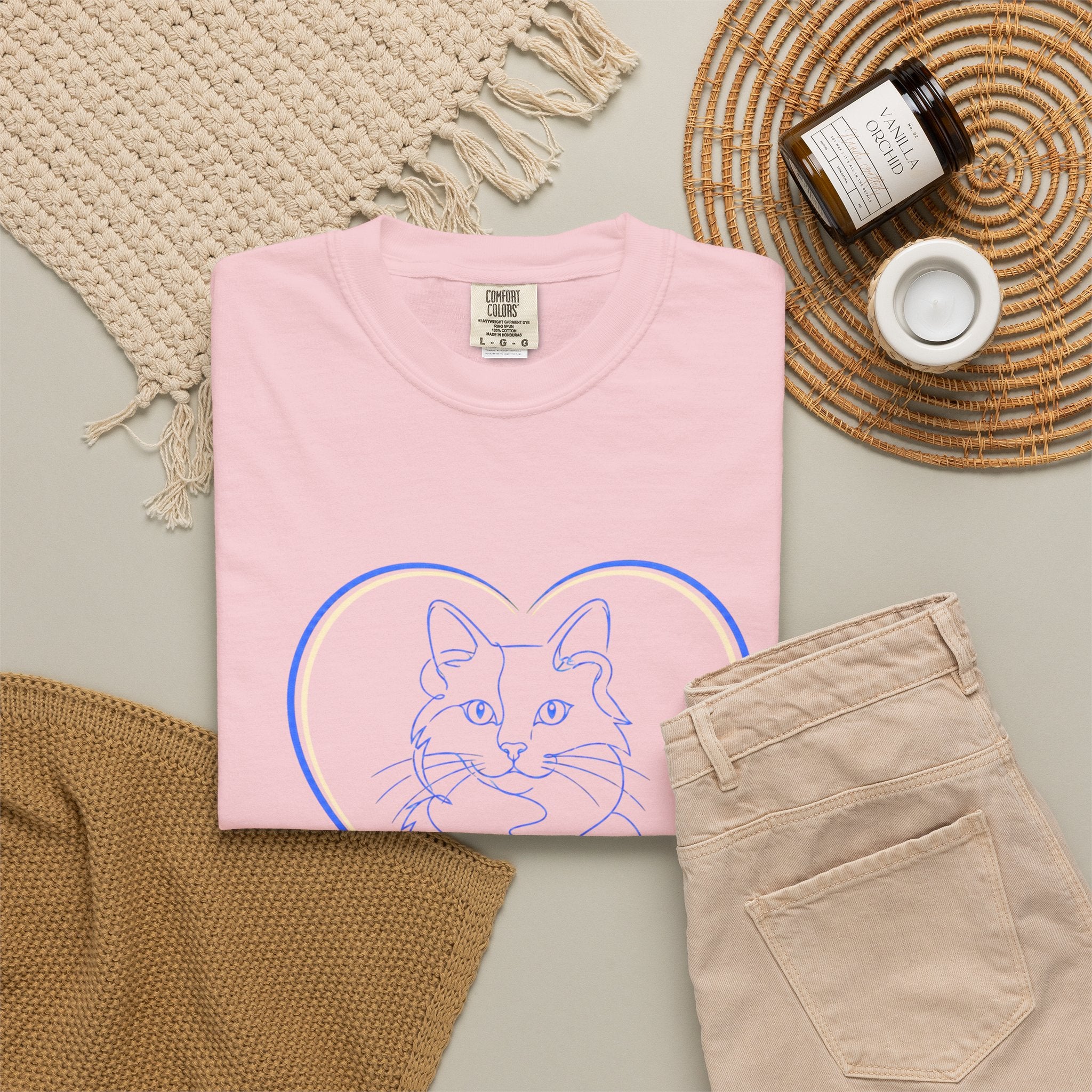 Best Friend Legs Cat T-Shirt — Cute Cat Heart Graphic Tee for Cat Lovers